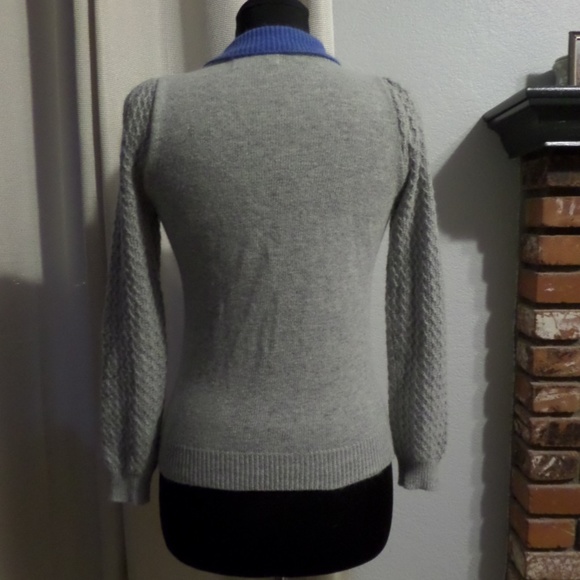 T 5.VACUUM WOMEN'S Gray and Light Blue KNIT Sweate - Picture 5 of 6